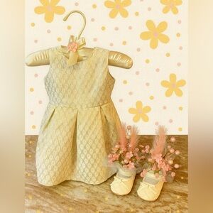 Gorgeous Gold Centerpiece For Baby Shower, Little Girls Birthday, Christening